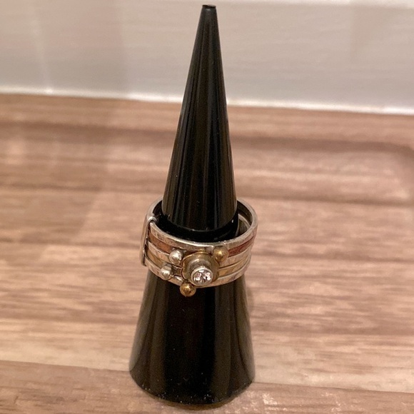 ✅Stacked silver (925) & plated rings w/ centre flower & pink CZ stone. 🌸 - Picture 6 of 8